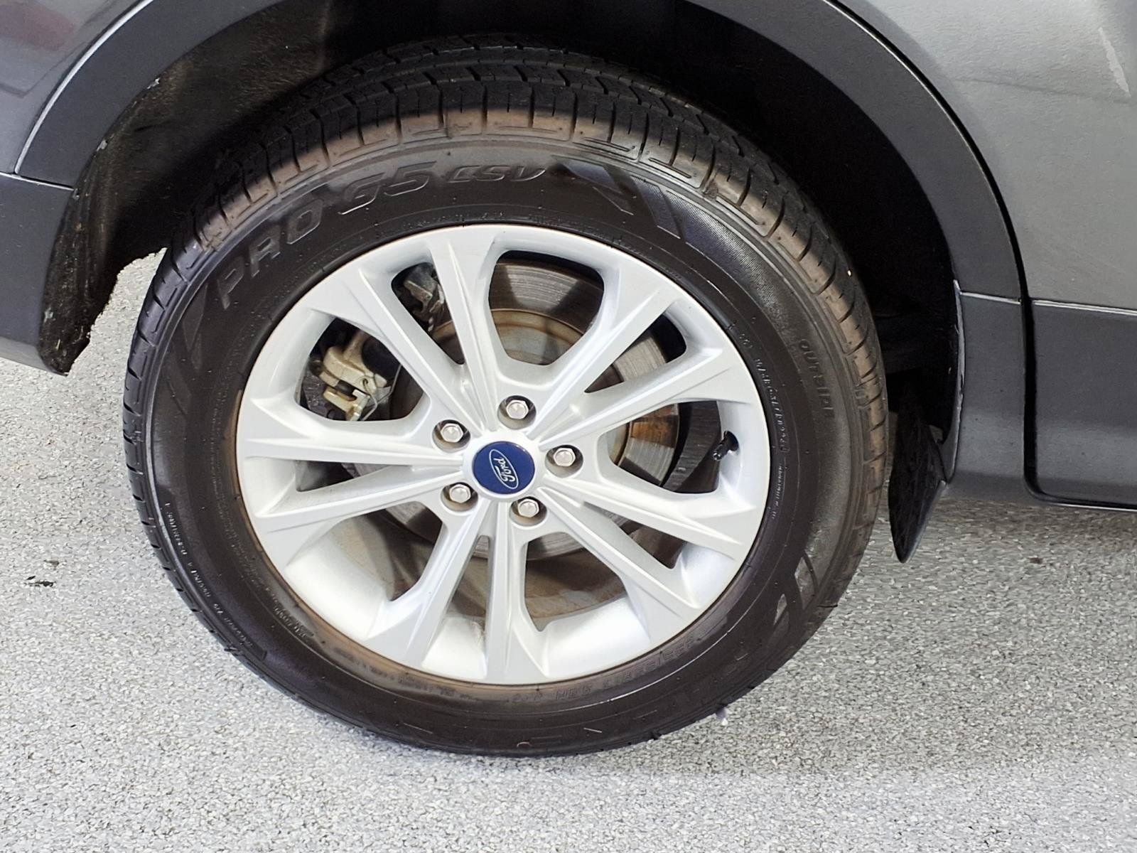 Used 2019 Ford Escape SEL FWD image 4