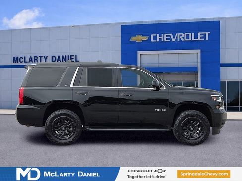 Used 2019 Chevrolet Tahoe LT w/ Luxury Package AWD/4WD image 6