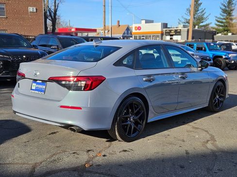 Used 2024 Honda Civic Sport image 5