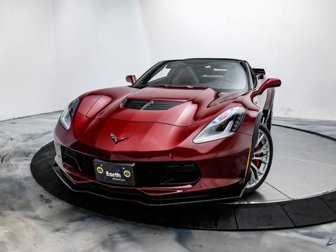 Used 2018 Chevrolet Corvette Z06 RWD image 4