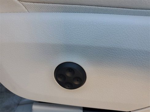 Used 2023 Mercedes-Benz EQS 450+ Sedan image 12