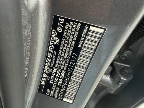 Used 2017 Mercedes-Benz B 250e image 54