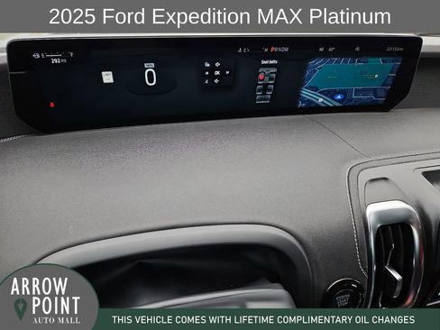Used 2025 Ford Expedition Max Platinum AWD/4WD image 26