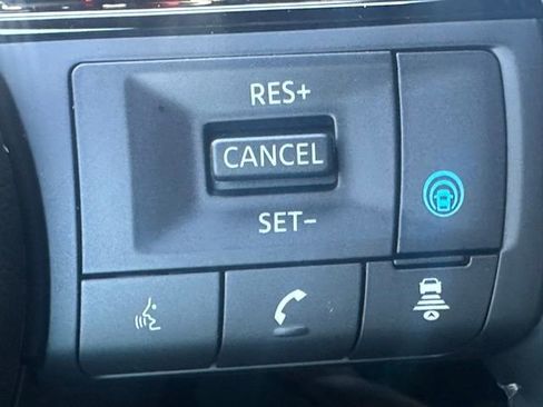 New 2025 Nissan Pathfinder Platinum w/ Lighting Package (N92) image 33