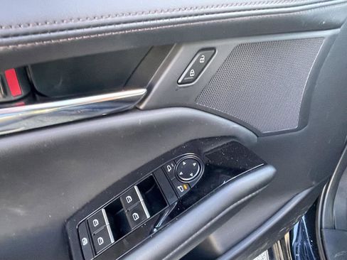 Used 2025 MAZDA MAZDA3 s image 7