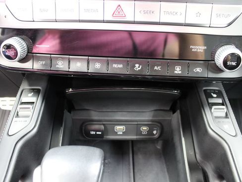 Used 2024 Kia Telluride SX w/ Towing Package AWD/4WD image 63