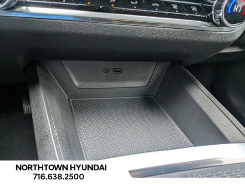 Used 2025 Chevrolet Equinox LT w/ Convenience Package II image 18