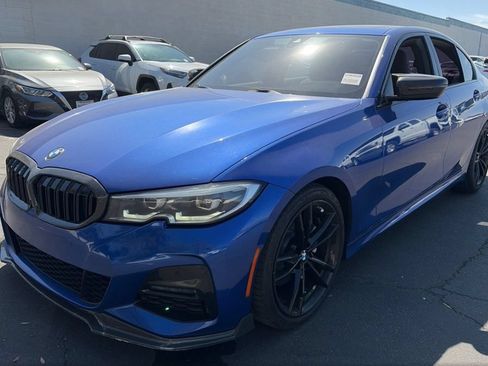 Used 2021 BMW 330i Sedan w/ M Sport Package RWD image 3