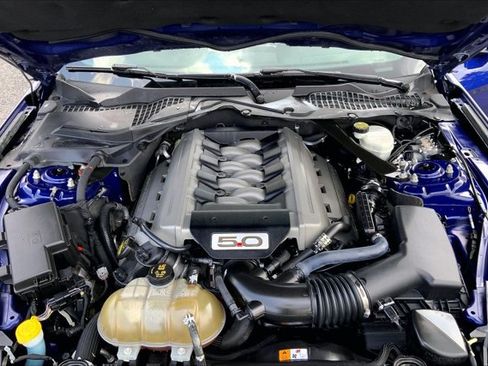 Used 2015 Ford Mustang GT Premium w/ Equipment Group 401A RWD image 8