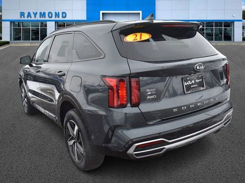 Used 2021 Kia Sorento EX image 5