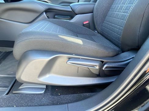 New 2026 Honda HR-V LX image 26