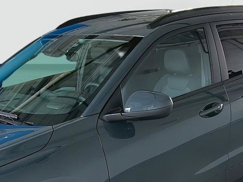 New 2026 Chevrolet Trax LT w/ Driver Confidence Package image 8