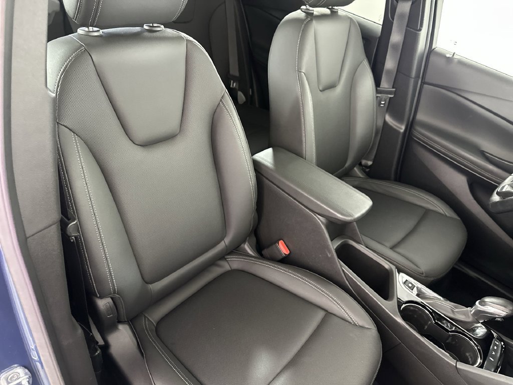 Used 2024 Buick Encore GX Sport Touring w/ Experience Buick Package AWD/4WD image 30