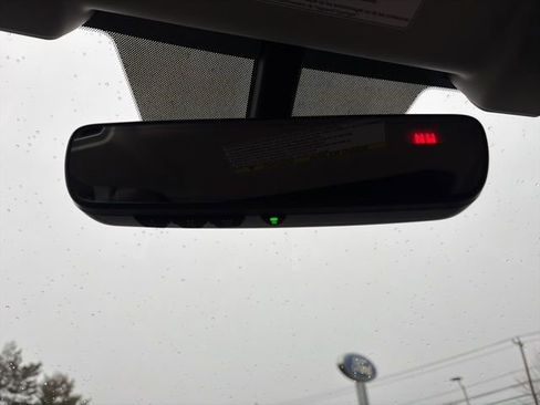 Used 2022 Subaru Ascent Limited w/ Technology Package image 28