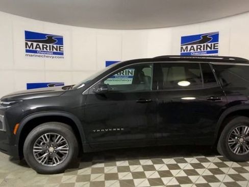 Certified 2026 Chevrolet Traverse LT FWD image 7
