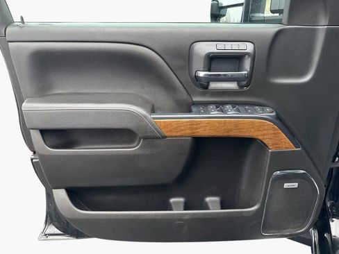 Used 2019 Chevrolet Silverado 2500 LTZ w/ Duramax Plus Package image 11