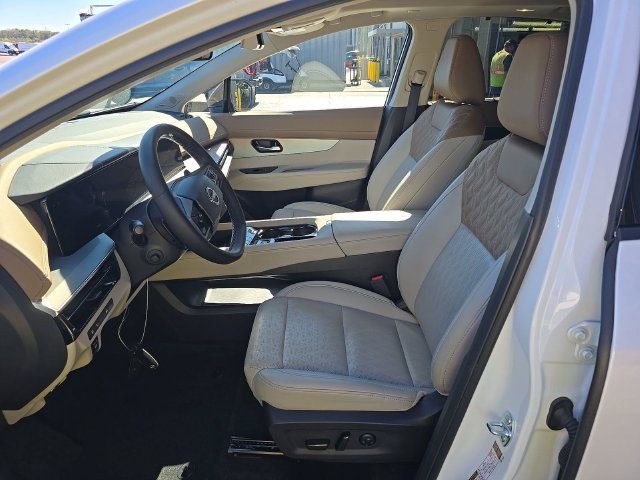 Certified 2026 Nissan Murano Platinum w/ Cargo Package AWD/4WD image 6