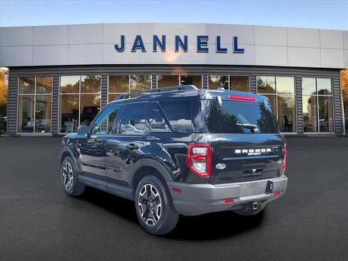 Used 2023 Ford Bronco Sport Outer Banks w/ Tech Package image 7