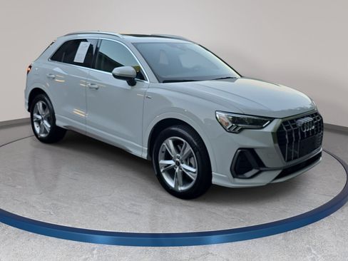 Used 2024 Audi Q3 2.0T Premium AWD/4WD image 3