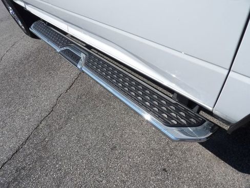 Used 2024 RAM 2500 Tradesman w/ Chrome Appearance Group image 11