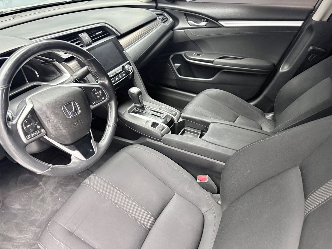 Used 2019 Honda Civic EX image 9