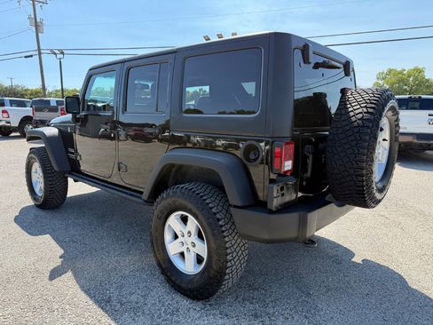 Used 2016 Jeep Wrangler Unlimited Sport w/ Quick Order Package 24S AWD/4WD image 3