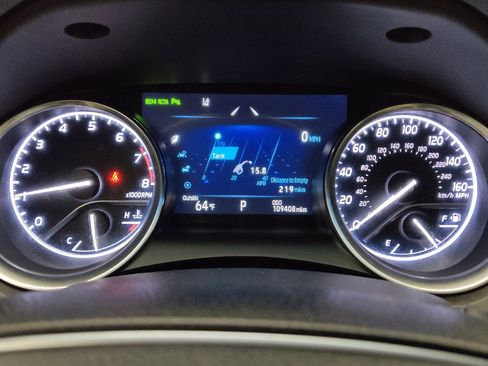 Used 2018 Toyota Camry XLE FWD image 23