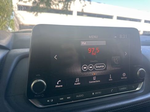 Used 2024 Nissan Rogue SV image 22