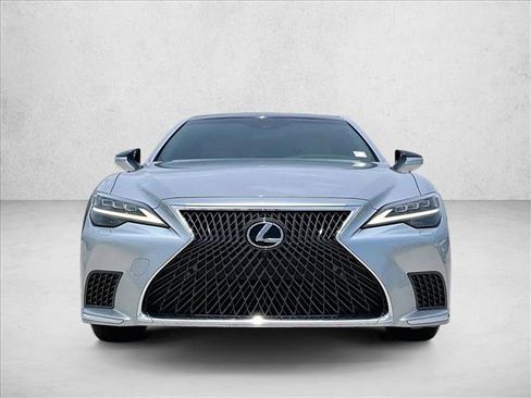 Used 2022 Lexus LS 500 w/ Interior Upgrade Package RWD image 3