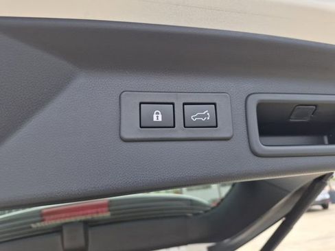 New 2026 Subaru Forester Touring AWD/4WD image 9