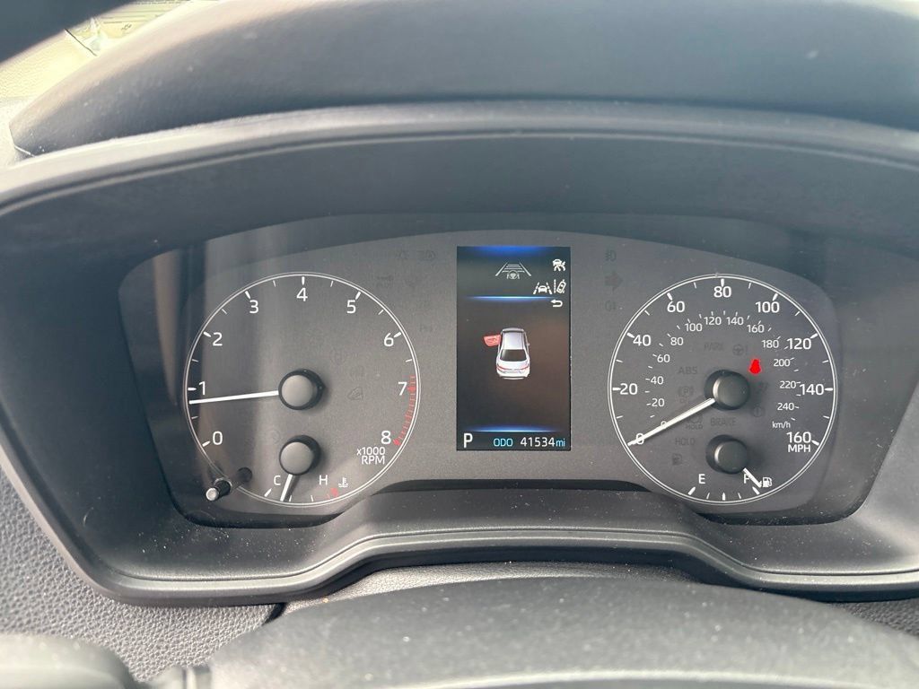 Used 2025 Toyota Corolla LE FWD image 12