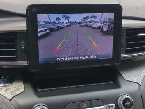 Used 2020 Ford Explorer XLT w/ Equipment Group 202A RWD image 29