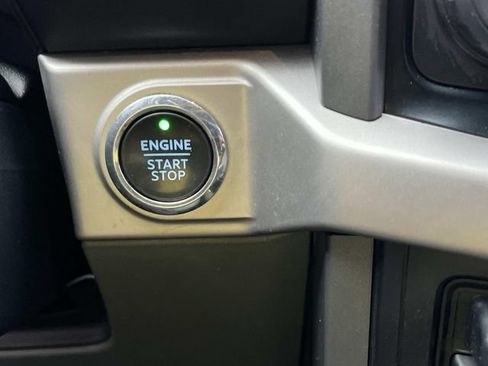 Used 2022 Ford F150 XLT w/ Equipment Group 302A High AWD/4WD image 39