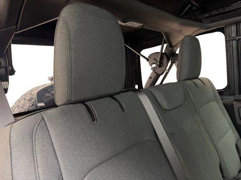 Used 2024 Jeep Wrangler Willys image 42