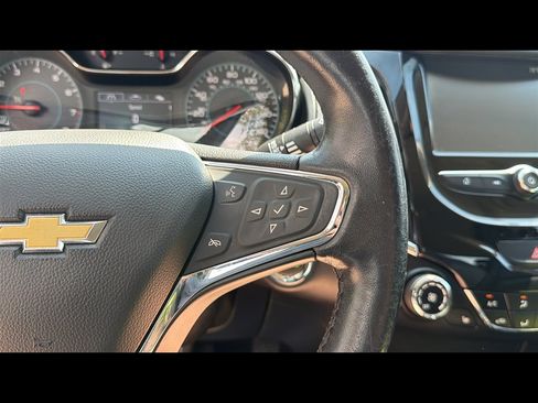 Used 2018 Chevrolet Cruze Premier FWD image 15