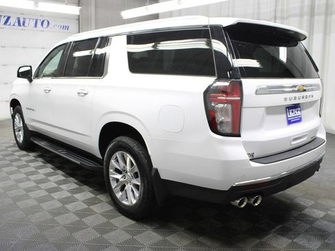 Used 2024 Chevrolet Suburban Premier AWD/4WD image 7