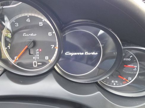 Used 2011 Porsche Cayenne Turbo AWD/4WD image 39