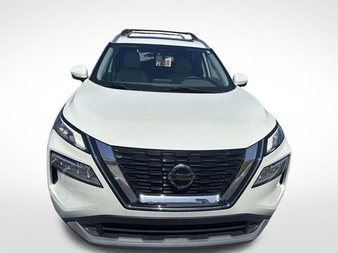 Certified 2021 Nissan Rogue SV w/ Premium Package FWD image 2