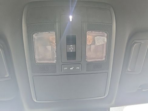 Used 2023 MAZDA CX-9 Carbon Edition image 24