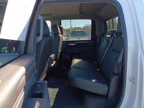 New 2026 GMC Sierra 3500 SLT w/ SLT Convenience Package image 15