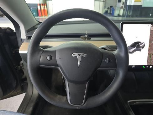 Used 2023 Tesla Model 3 Standard Range RWD image 13