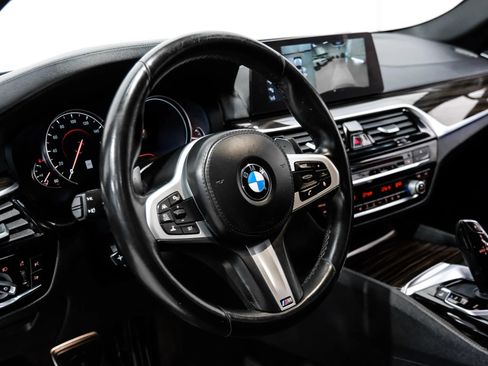 Used 2018 BMW 540i RWD image 22
