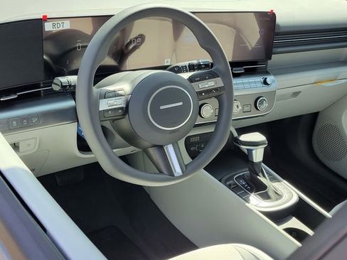 New 2026 Hyundai Kona SE image 3