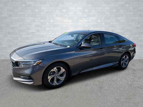 Used 2020 Honda Accord EX image 9