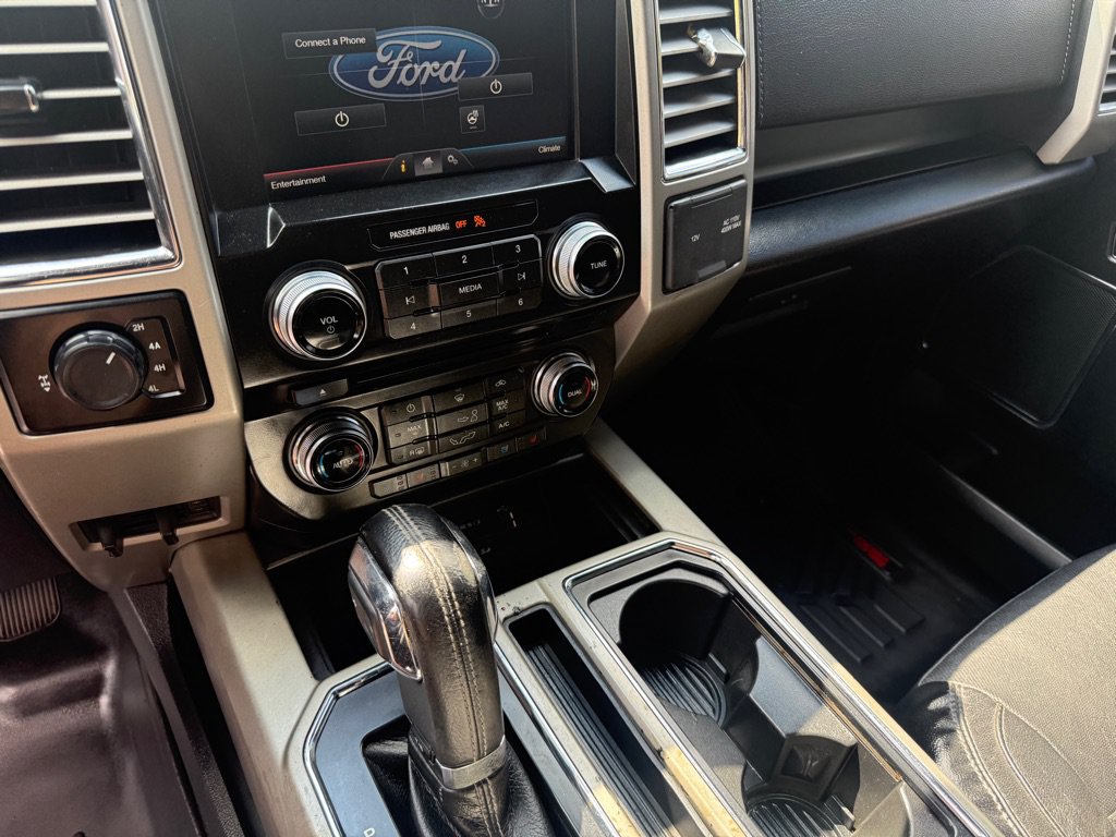 Used 2015 Ford F150 Lariat w/ Equipment Group 502A Luxury AWD/4WD image 47