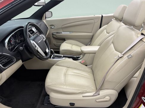 Used 2011 Chrysler 200 Limited FWD image 16