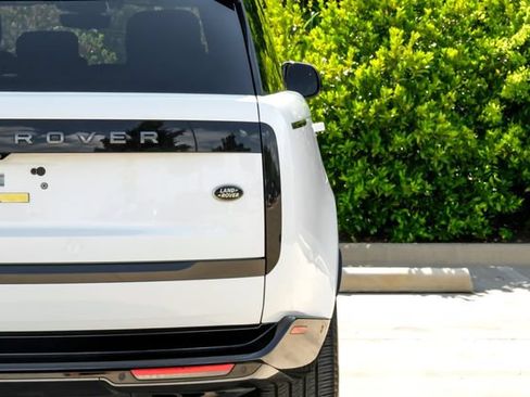 Used 2023 Land Rover Range Rover SE AWD/4WD image 55