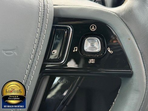 Used 2020 Lincoln Aviator Reserve w/ Equipment Group 202A image 11