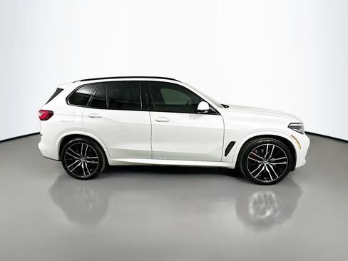 Used 2022 BMW X5 xDrive40i w/ M Sport Package AWD/4WD image 4
