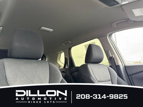 Used 2025 Nissan Rogue SV AWD/4WD image 19